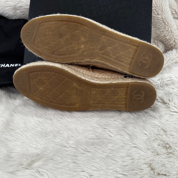 Chanel Beige & Black Chain Quilted Leather Espadrilles - Picture 12 of 14